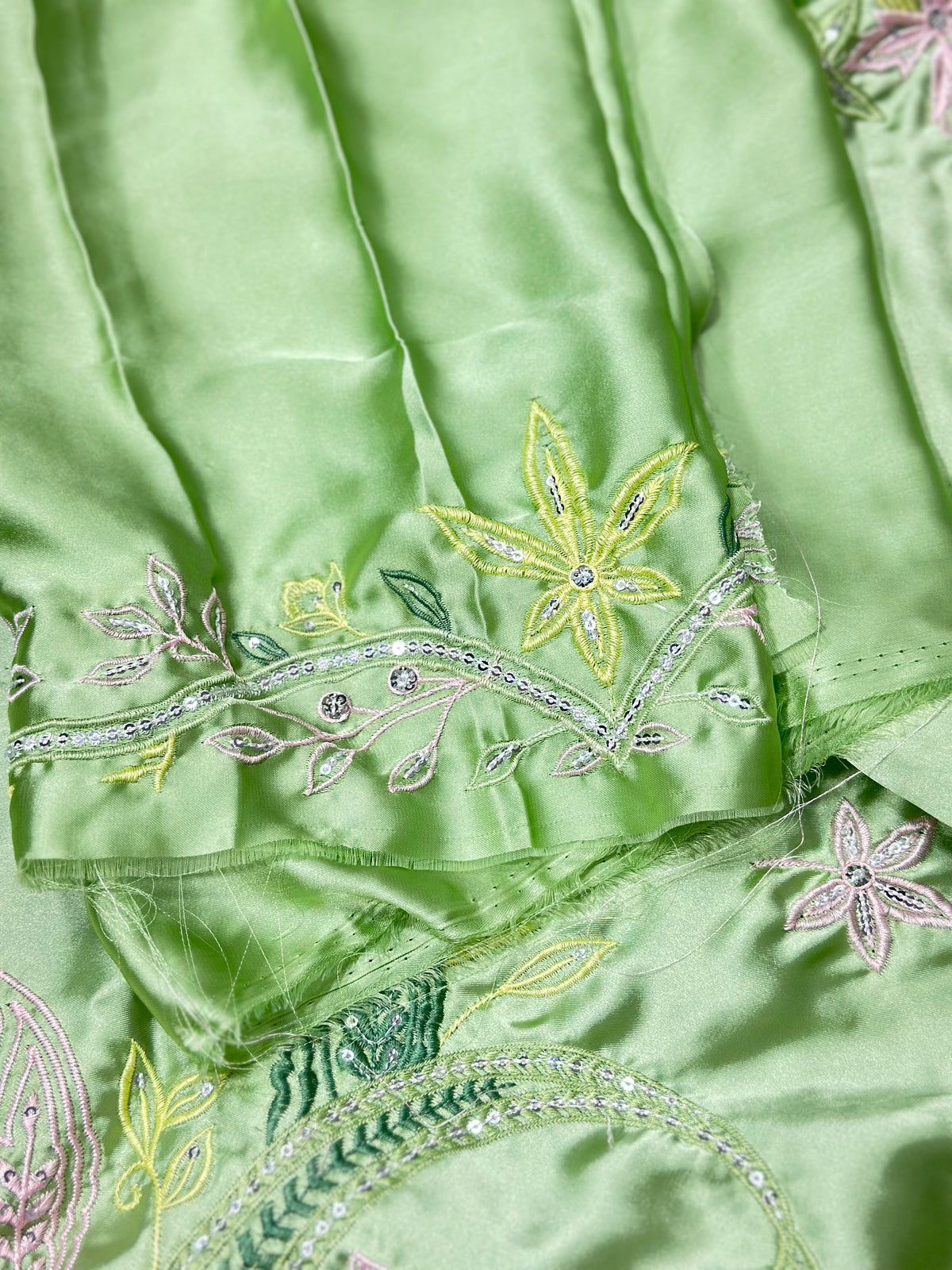 DESIGNER SILK EMB 2PC