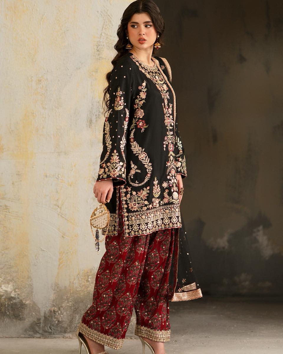 DESIGNER SILK EMB 2PC