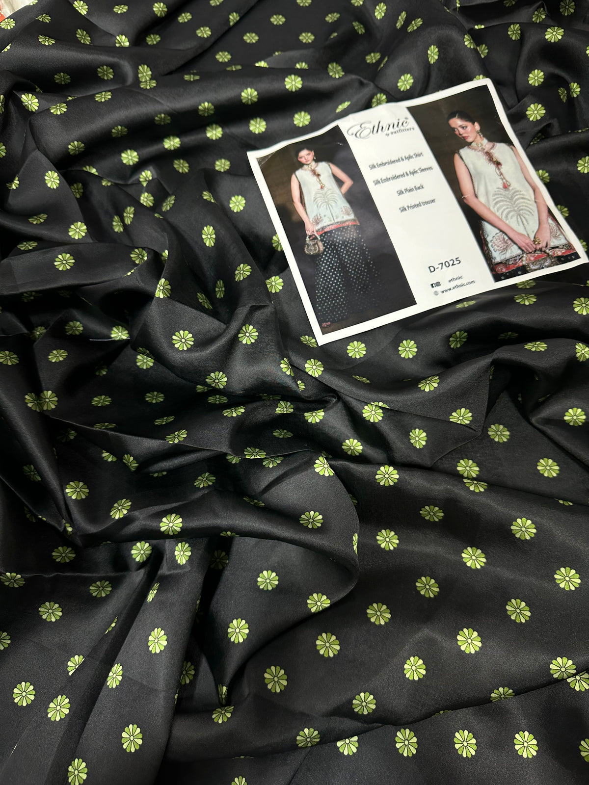 DESIGNER SILK EMB 2PC