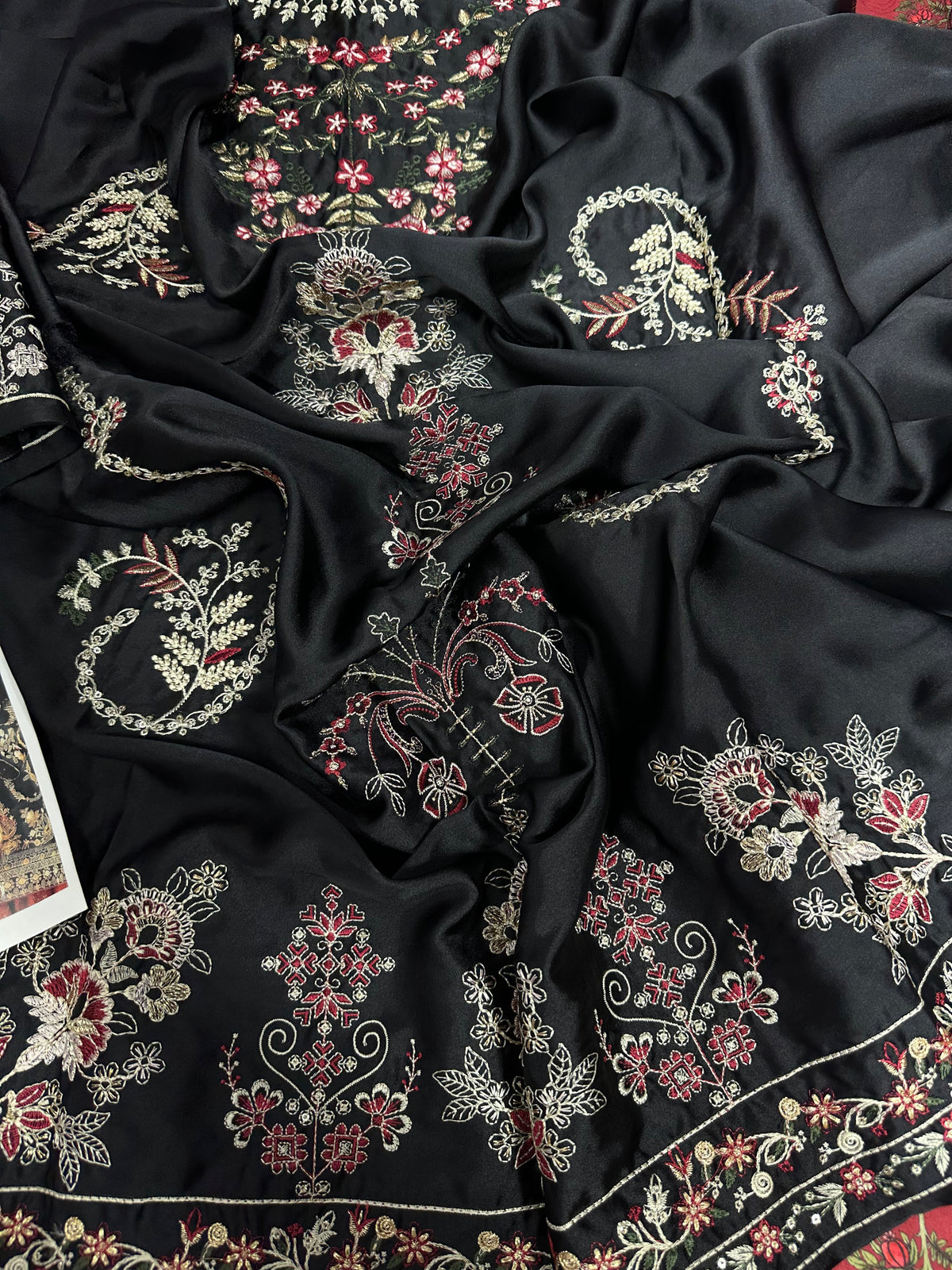 DESIGNER SILK EMB 2PC