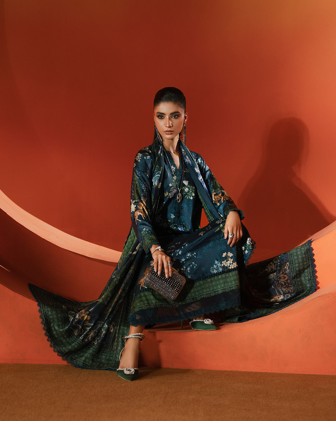 DESIGNER SILK EMB 3PC WITH PATCHES