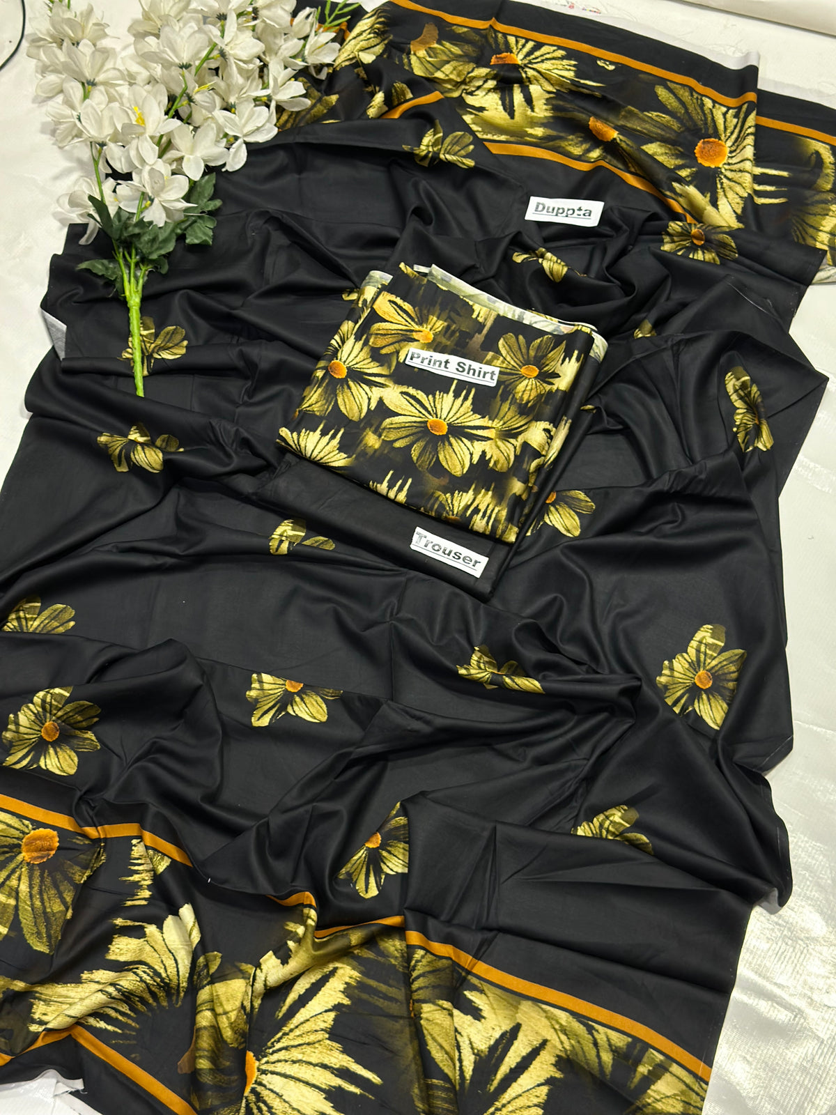 Alkaram Linen Digital 3PC – Premium Winter Collection