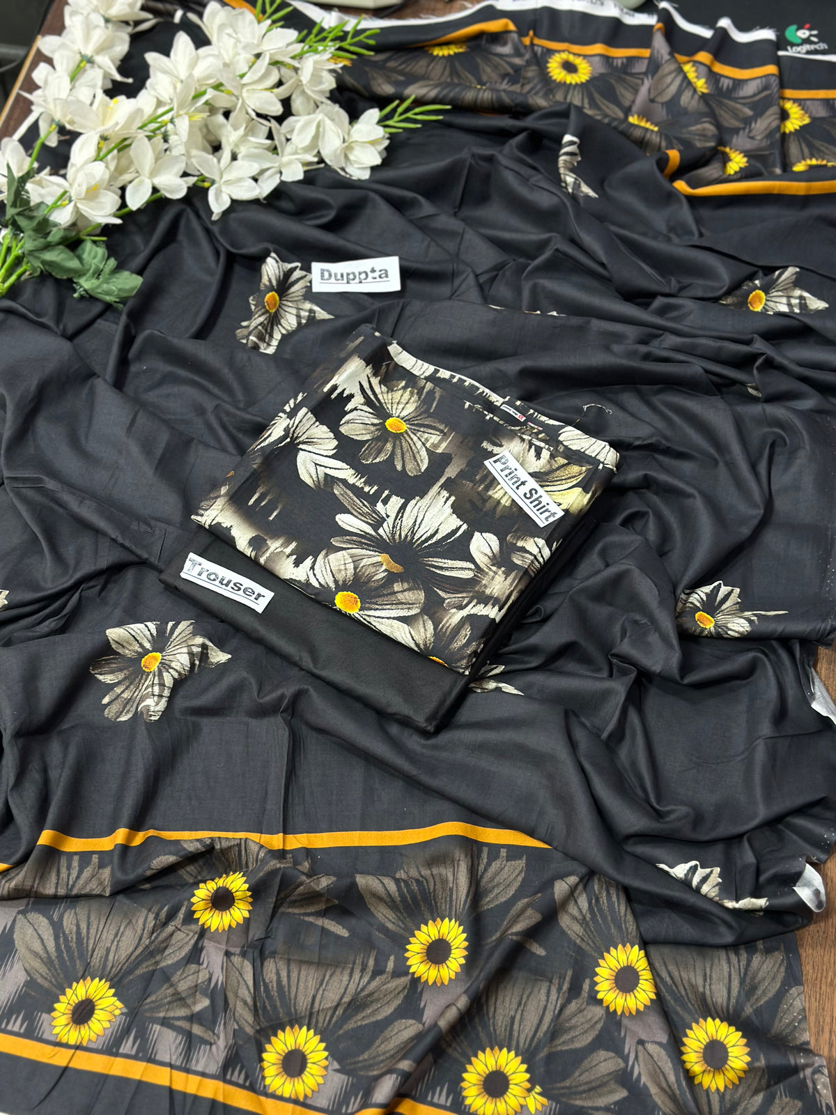Alkaram Linen Digital 3PC – Premium Winter Collection